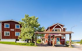 Lustigsgården Bed&Breakfast